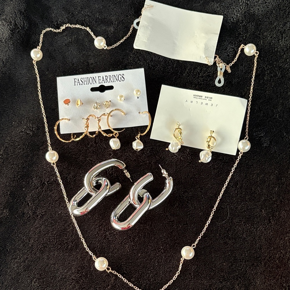 Elegant Silver and Gold Pearl Jewelry Set